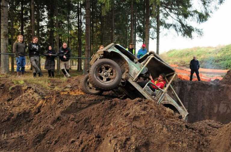 Offroad Pinkstertreffen bij Motorsportvereniging Noord-Veluwe Offroad Pinkstertreffen bij Motorsportvereniging Noord-Veluwe
