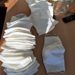 Hattemse vrijwilligsters naaien 1080 mondkapjes