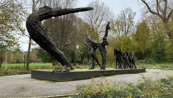 240617 Nationaal Monument Slavernijverleden opknappen omgeving - Gemeente Amsterdam