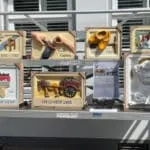 Nieuwe gevelstenen zetten traditie voort