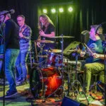 Muzikanten uit Hattem en Zwolle zamelen duizenden euro’s in voor Serious Request Metakids