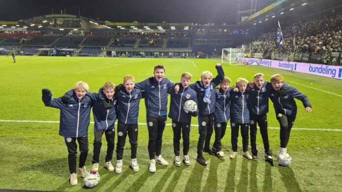 hatto Heim Pec Zwolle ballenjongens-12-02 om 07.59.23_a8e146be