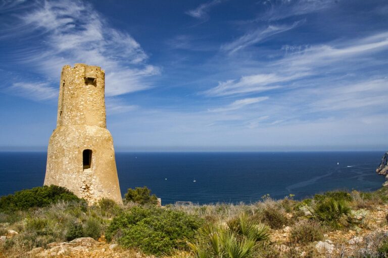 Dénia ontdekt: De Spaanse kustplaats die nog echt authentiek is Dénia ontdekt: De Spaanse kustplaats die nog echt authentiek is
