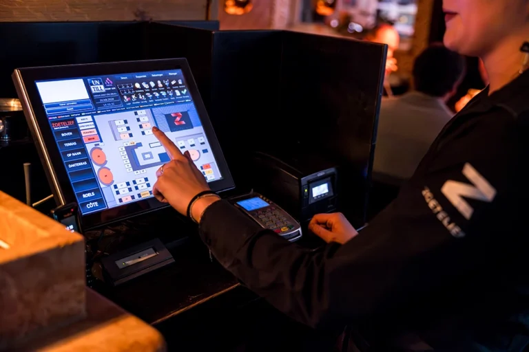 Innovatieve oplossingen voor moderne kassasystemen Innovatieve oplossingen voor moderne kassasystemen