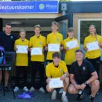 Jongeren van sv Hatto-Heim ontvangen certificaat van FC Noaber