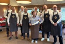 Succesvolle wijnproeverij Lions Club Hattem voor kerstpakketten