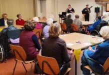 Duo Nostalgique bezorgde Zonnebloem Hattem een geslaagde middag