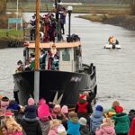 Zie ginds komt de stoomboot – intocht van Sinterklaas