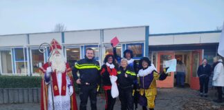 Sint vond dankzij politie de weg naar de Andreasschool